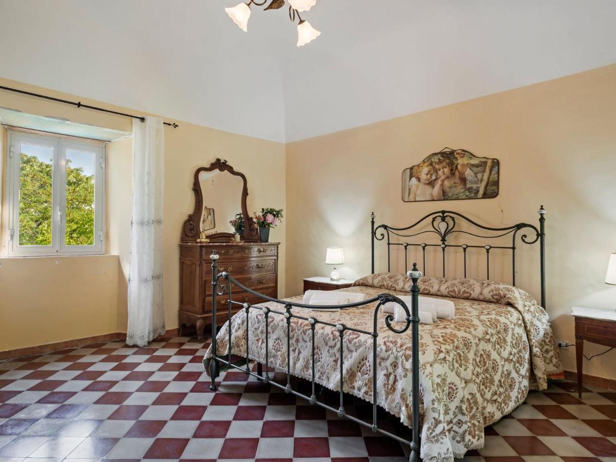 Belvilla By Oyo Casa Otaiti Maniace Стая снимка